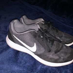 Black Women’s Nike Running Shoes size 9